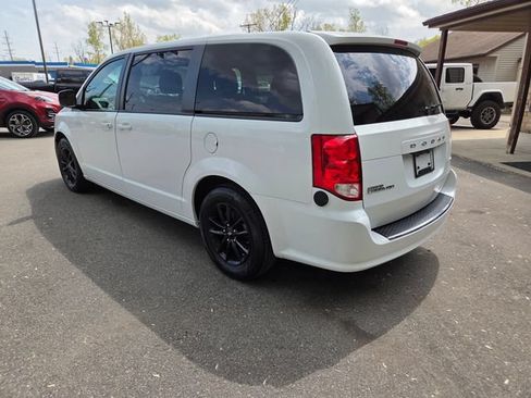 Used 2020 Dodge Grand Caravan GT FWD image 4