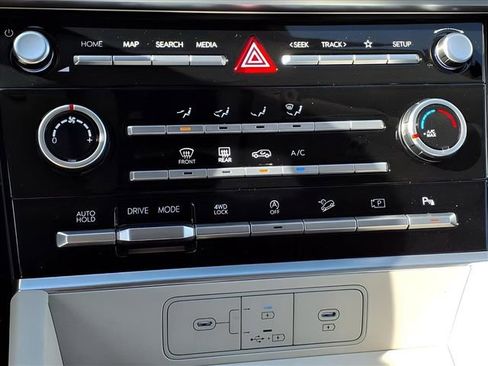 New 2026 Hyundai Santa Fe SE image 18