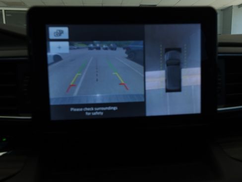 Used 2020 Ford Explorer Limited RWD image 31