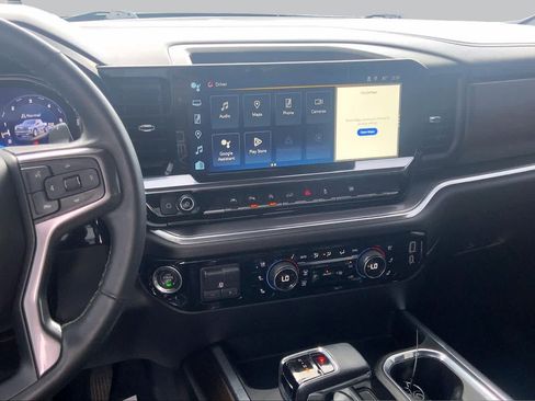 Used 2024 Chevrolet Silverado 1500 High Country AWD/4WD image 7