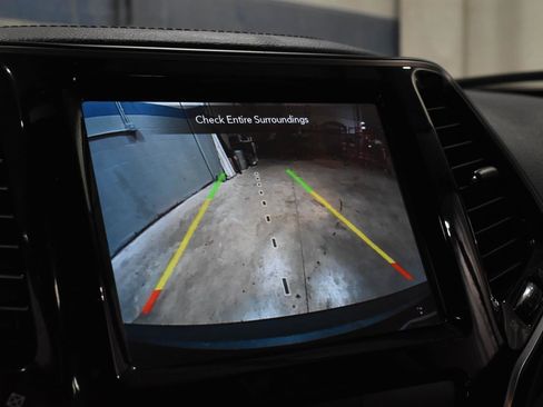 Used 2020 Jeep Cherokee Limited AWD/4WD image 15