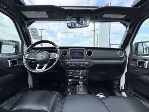 Used 2021 Jeep Wrangler Unlimited Sahara w/ Cold Weather Group image 28