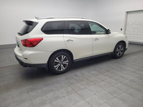 Used 2017 Nissan Pathfinder SL w/ SL Tech Package image 10