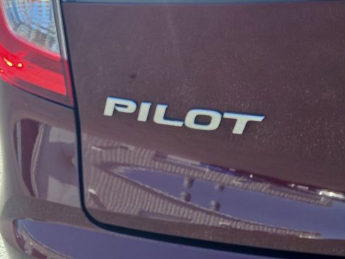 Used 2020 Honda Pilot Elite image 7