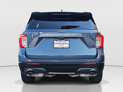 Used 2021 Ford Explorer XLT w/ Equipment Group 202A RWD image 6
