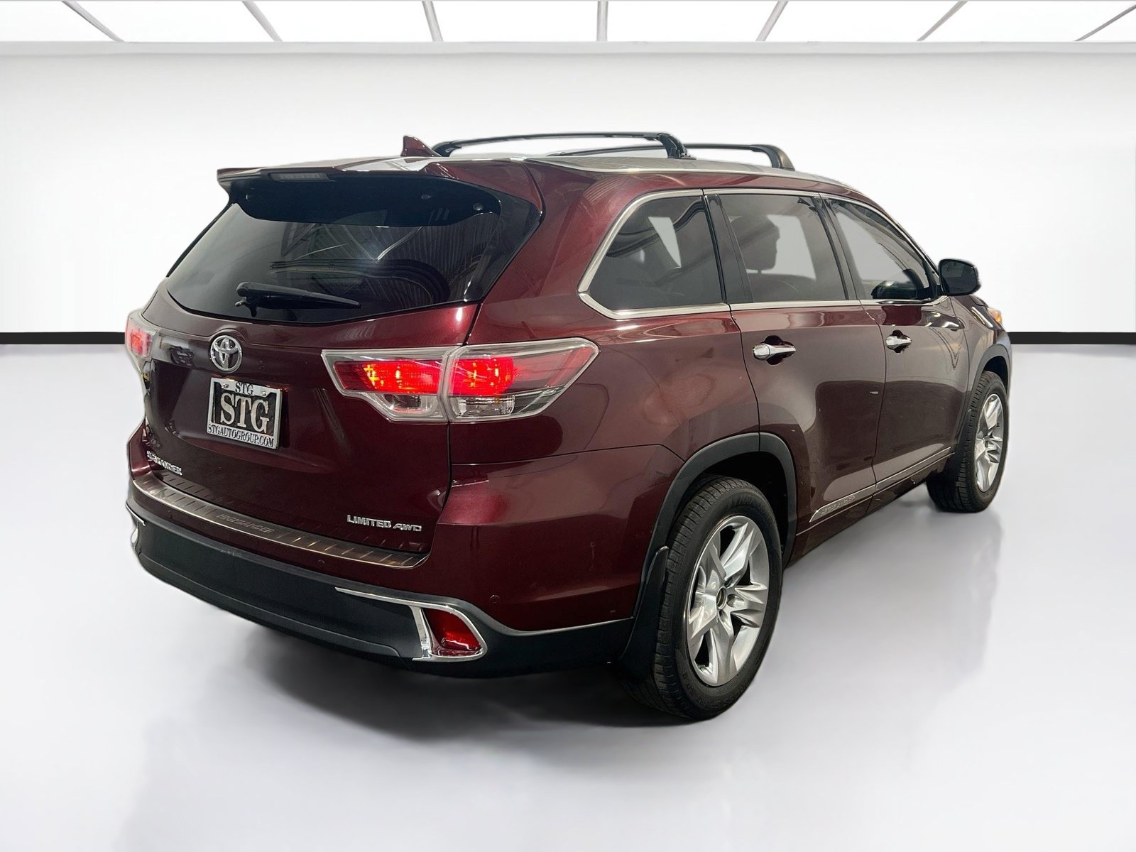 Used 2016 Toyota Highlander Limited AWD/4WD image 4