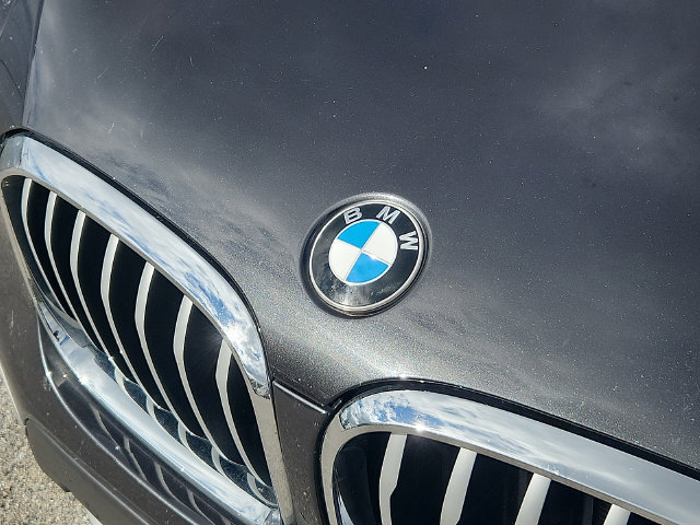 Used 2019 BMW X3 xDrive30i w/ Convenience Package AWD/4WD image 4