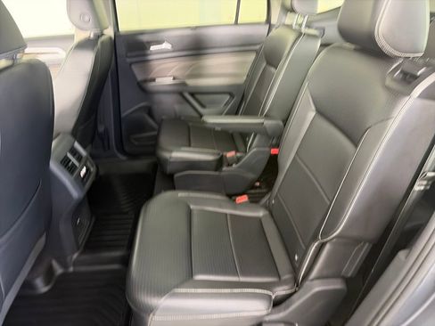 Used 2022 Volkswagen Atlas SE image 13