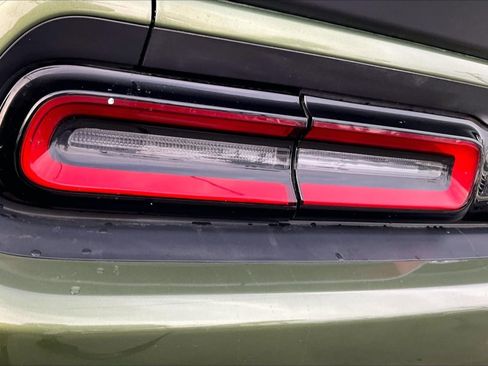 Used 2018 Dodge Challenger SXT Plus RWD image 30