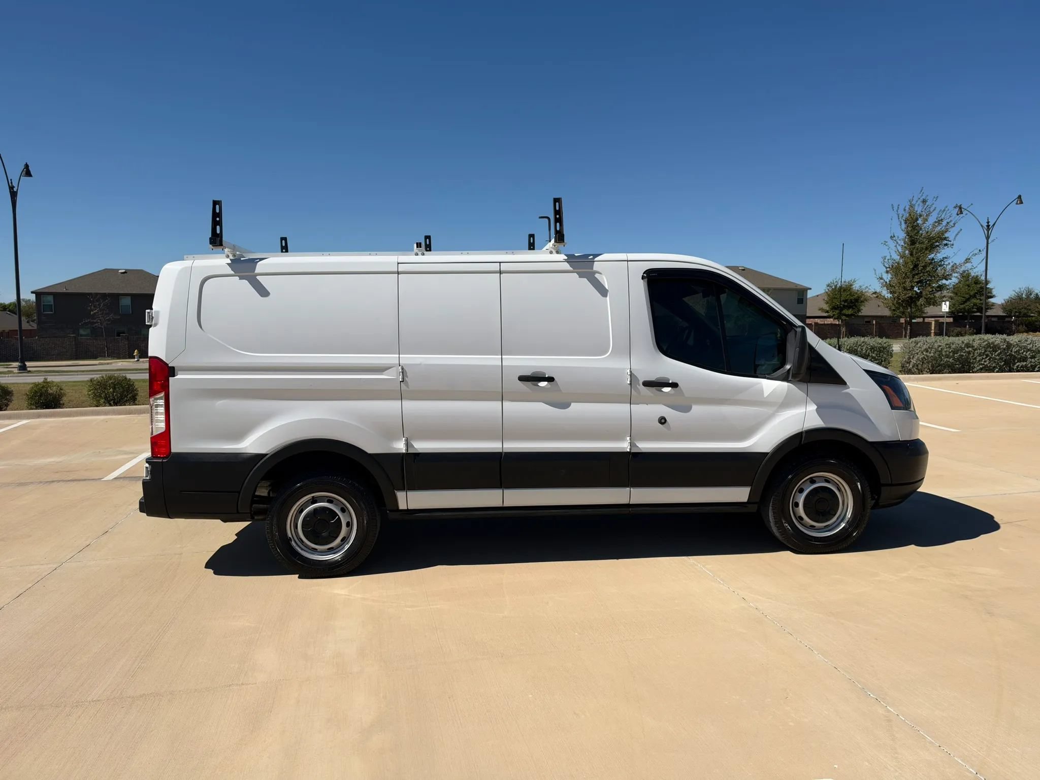 Used 2019 Ford Transit 150 130 Low Roof RWD image 7