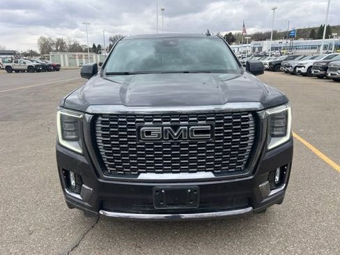 Used 2024 GMC Yukon Denali Ultimate AWD/4WD image 2