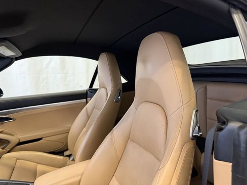 Certified 2018 Porsche 911 Carrera 4 image 24