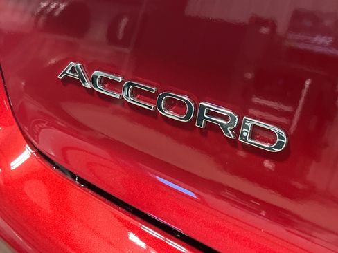 New 2025 Honda Accord SE image 7