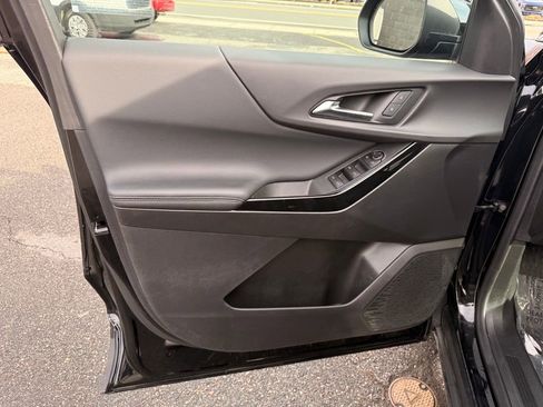 Used 2025 Chevrolet Equinox LT image 22