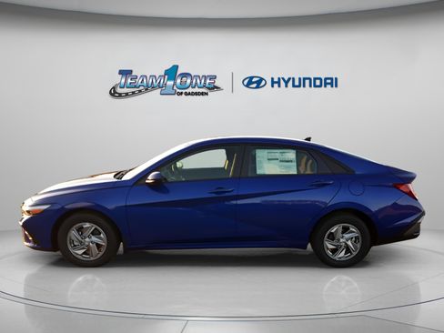 New 2026 Hyundai Elantra SE image 5