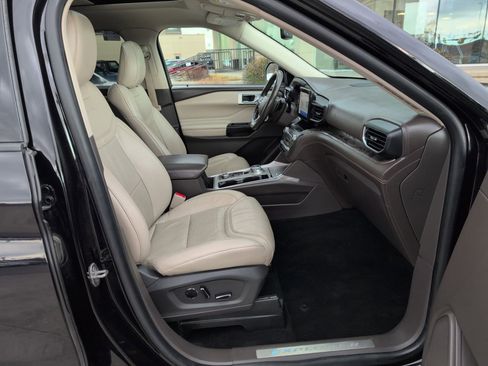 Used 2020 Ford Explorer Platinum image 33