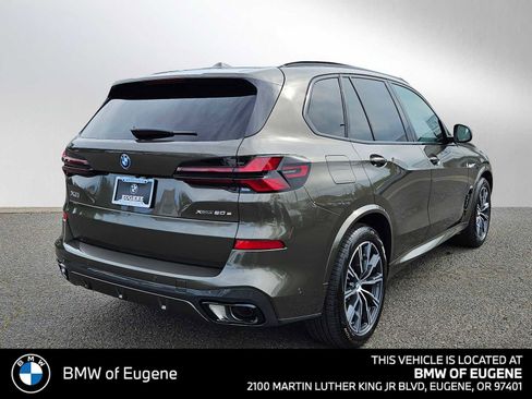 New 2026 BMW X5 xDrive50e image 3