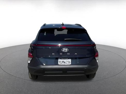 Used 2025 Hyundai Kona SEL image 11