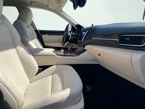 Used 2019 Maserati Levante GranSport AWD/4WD image 32