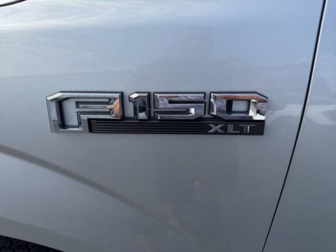 Used 2016 Ford F150 XLT w/ Equipment Group 302A Luxury AWD/4WD image 15