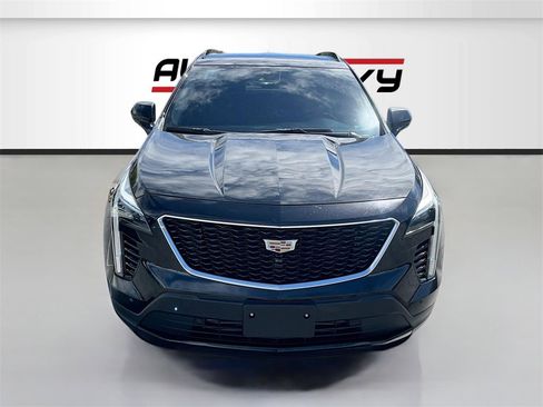 Used 2020 Cadillac XT4 Sport image 2