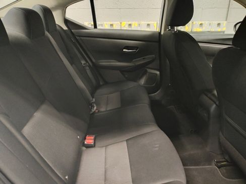 Used 2023 Nissan Sentra SV image 11