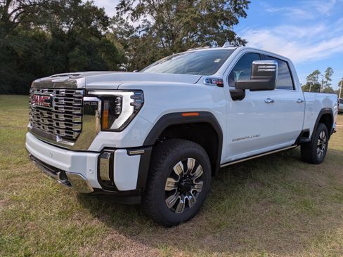New 2026 GMC Sierra 2500 Denali w/ Denali Reserve Package image 8