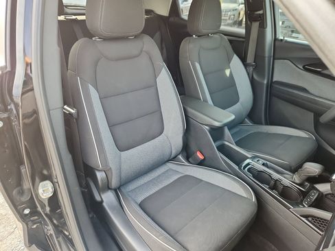 Used 2022 Chevrolet TrailBlazer LT image 12