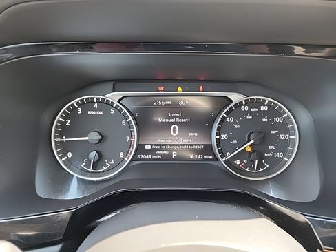 Used 2025 Nissan Pathfinder SV FWD image 18