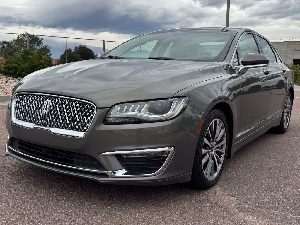 Used 2017 Lincoln MKZ Select w/ Select Plus Package AWD/4WD image 3