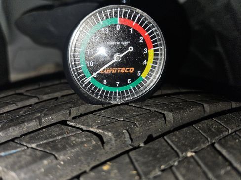 Used 2017 Nissan Rogue SV image 25