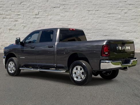 Used 2026 RAM 2500 Big Horn AWD/4WD image 3