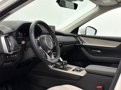 Used 2024 MAZDA CX-90 Plug-In Hybrid w/ Premium Pkg image 16