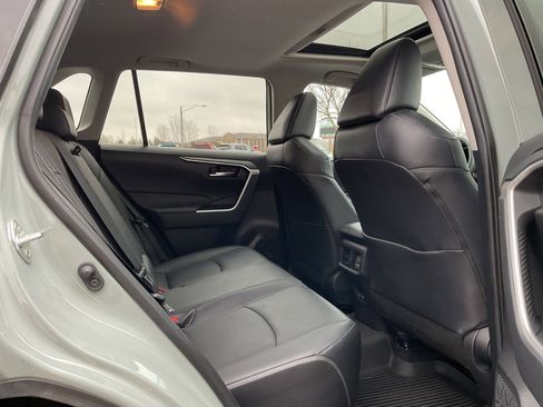 Used 2021 Toyota RAV4 XLE Premium AWD/4WD image 16