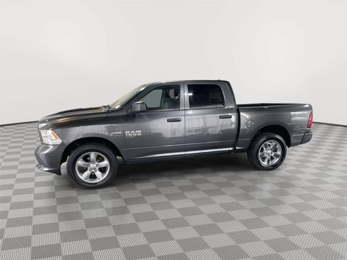 Used 2019 RAM 1500 Express w/ Express Value Package AWD/4WD image 2