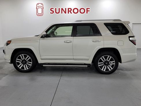 Used 2018 Toyota 4Runner Limited AWD/4WD image 5