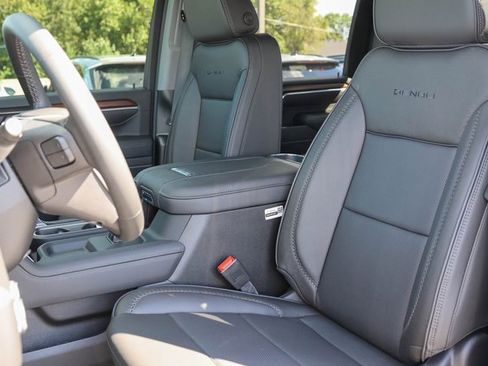 New 2026 GMC Sierra 3500 Denali w/ Technology Package image 13