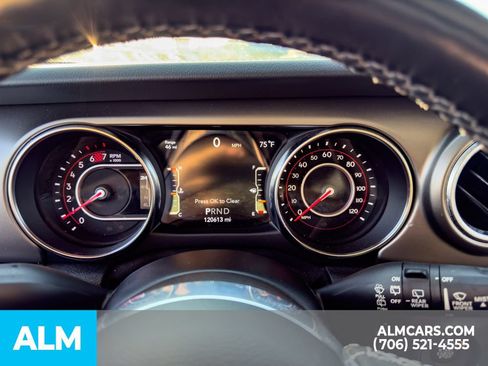Used 2021 Jeep Wrangler Unlimited Rubicon AWD/4WD image 22