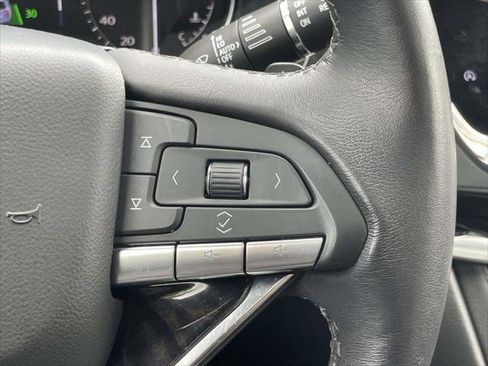 Used 2023 Cadillac XT6 Premium Luxury image 22