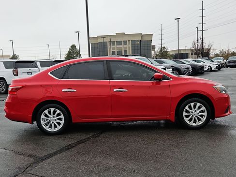Used 2018 Nissan Sentra SV image 2