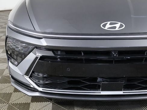 Used 2025 Hyundai Sonata Limited FWD image 17