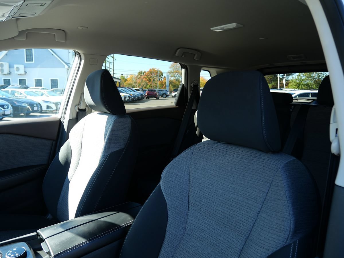 Used 2023 Nissan Rogue SV AWD/4WD image 11