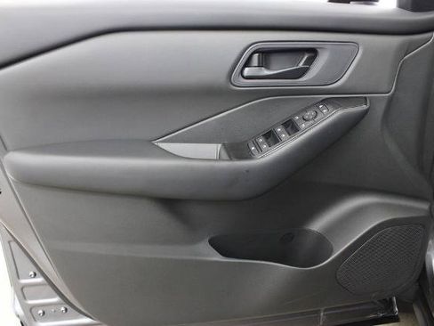 Certified 2026 Nissan Rogue S FWD image 16