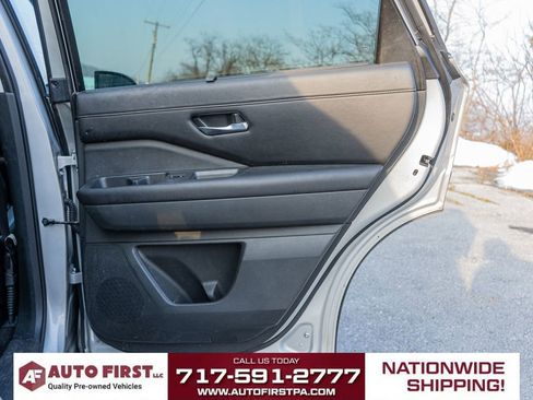 Used 2024 Nissan Pathfinder SL w/ SL Premium Package image 14