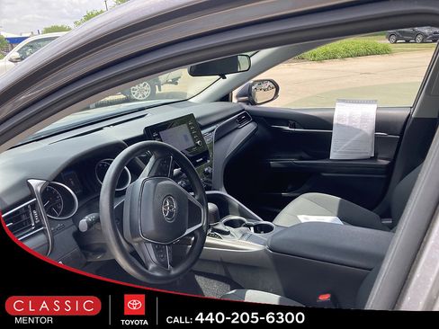 Used 2023 Toyota Camry LE FWD image 3