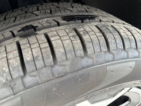 New 2026 Volkswagen Tiguan SE image 30