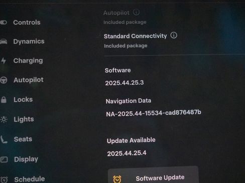 Used 2021 Tesla Model 3 Performance image 32