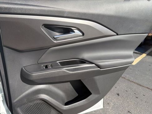 New 2026 Chevrolet Equinox EV LT image 33