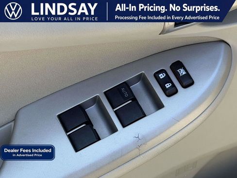 Used 2010 Toyota Corolla LE FWD image 9