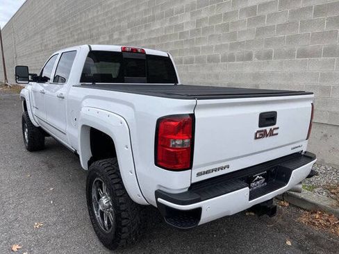 Used 2016 GMC Sierra 2500 Denali w/ Duramax Plus Package image 8